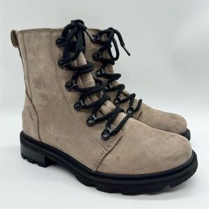 Sorel Taupe Combat Boots with Black Laces size 6.5 Woman’s